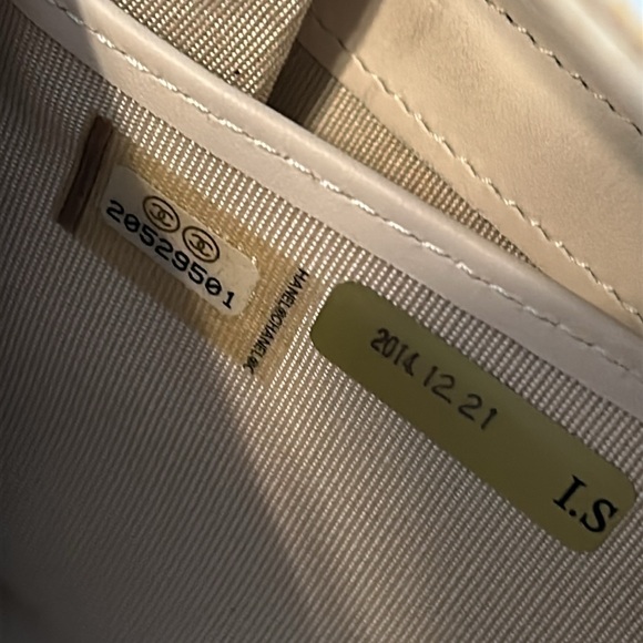 Chanel Pearly Caviar Quilted Large Classic Wallet with COA - Picture 9 of 12